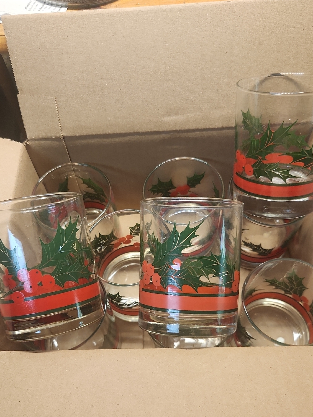 Vintage Holly Berry Glasses - Set of Tumblers